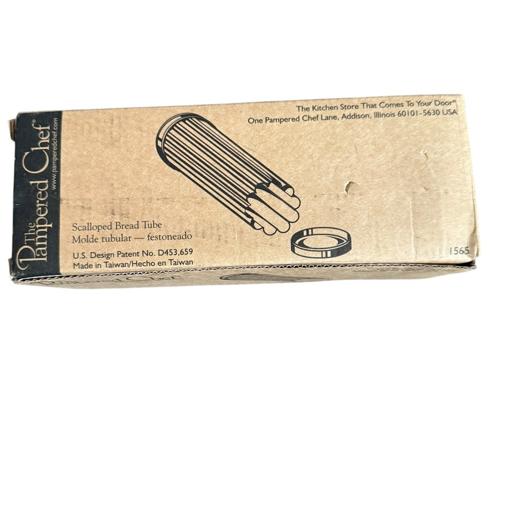 Pampered Chef Scalloped Bread Mold